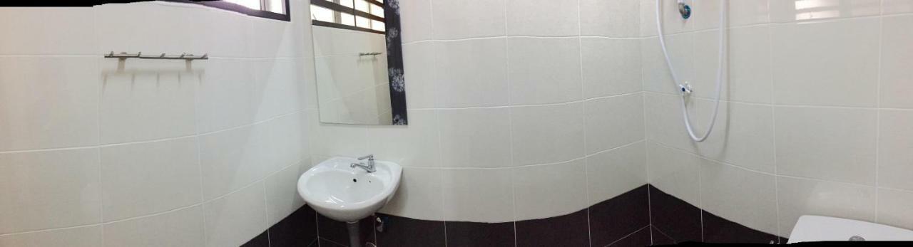 Ipoh Tzy'S Homestay Exterior foto